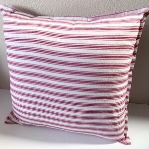 Hold Brooks Brothers XL 20” Sham pillow